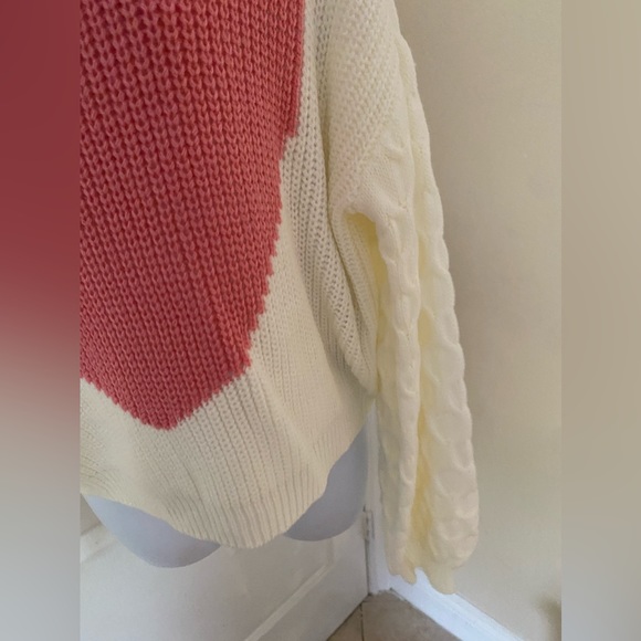 New SHEIn pink heart 🩷 sweater - Picture 4 of 7